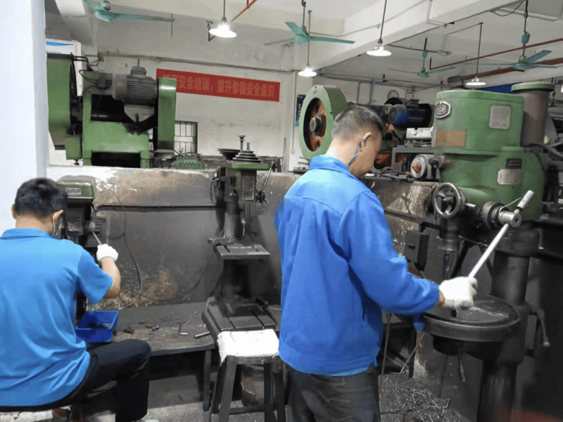 hinge factory 4